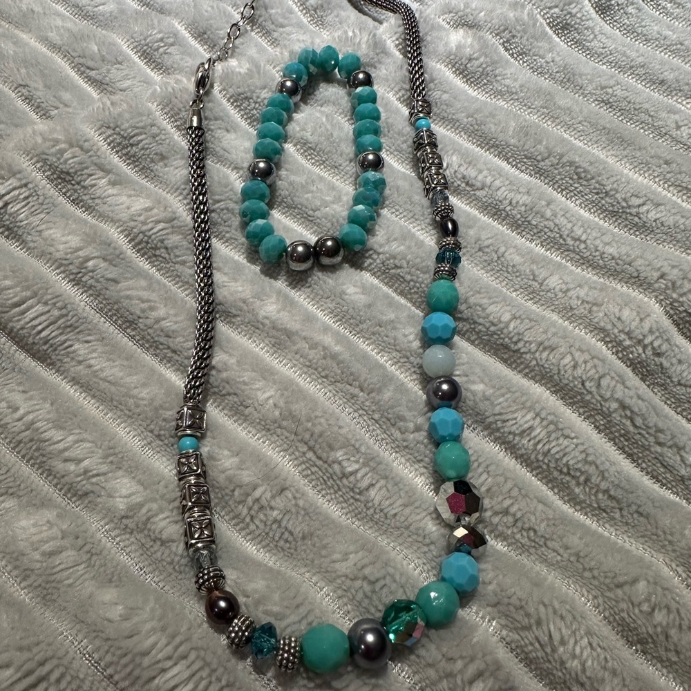 Brighton Elegant Turquoise and Silver Necklace and Bracelet Set new w/o tags